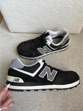 New Balance 574 Classic Black Grey Suede Sneakers Men's 11